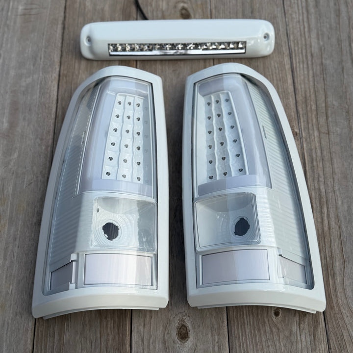 1999-2006 Chevy Silverado/GMC Sierra 1500/2500/3500 Color Matched Tail Lights